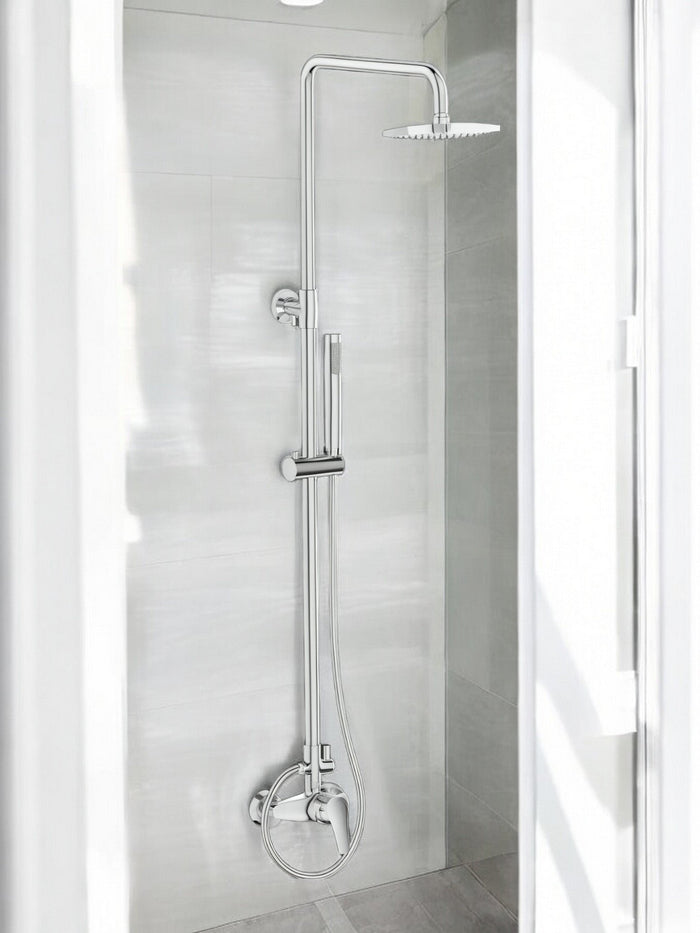 Colonna doccia completa di miscelatore pronta per l'installazione