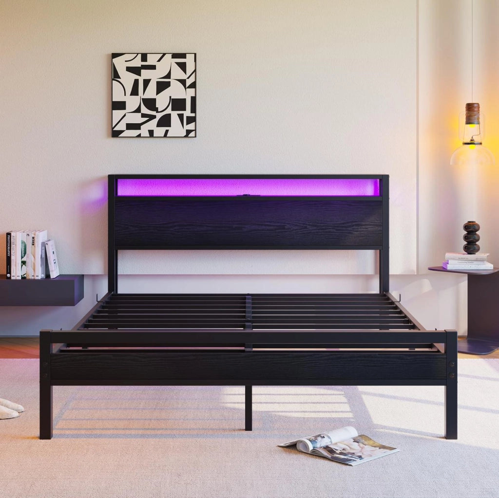 Letto 140x190 cm in metallo con testiera contenitore e USB