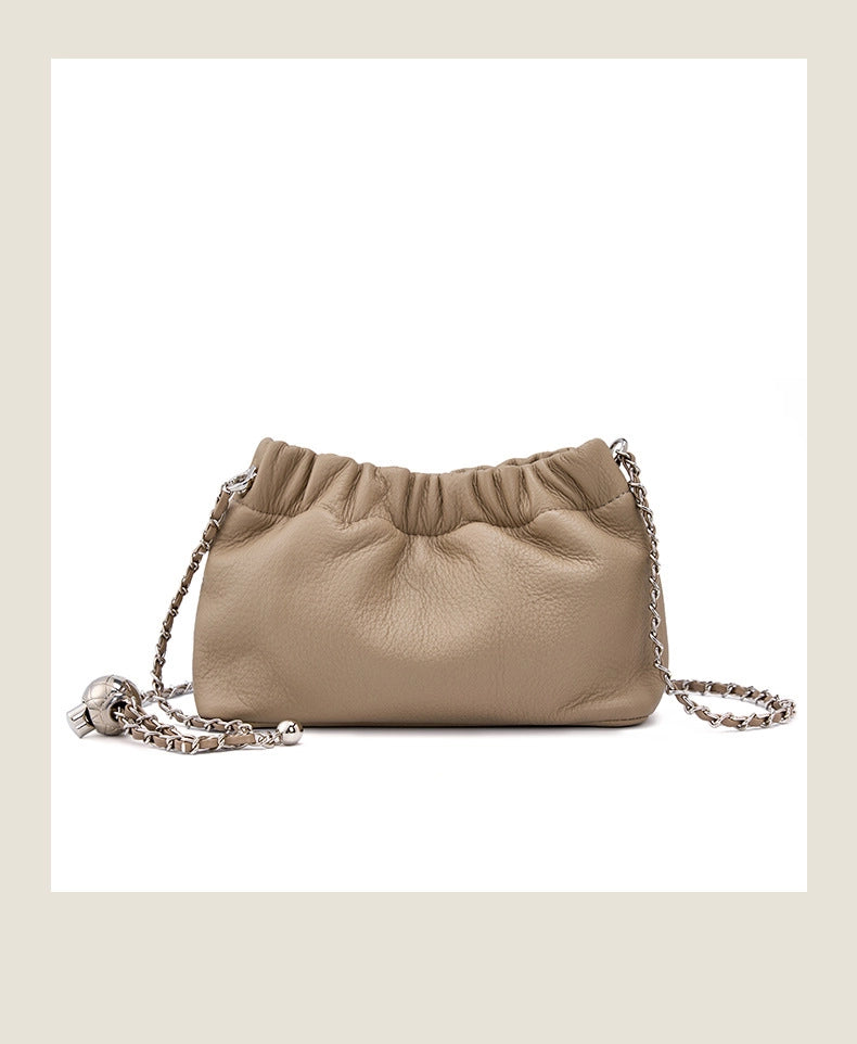 Borsa a tracolla da donna in vera pelle, colore grigio.
