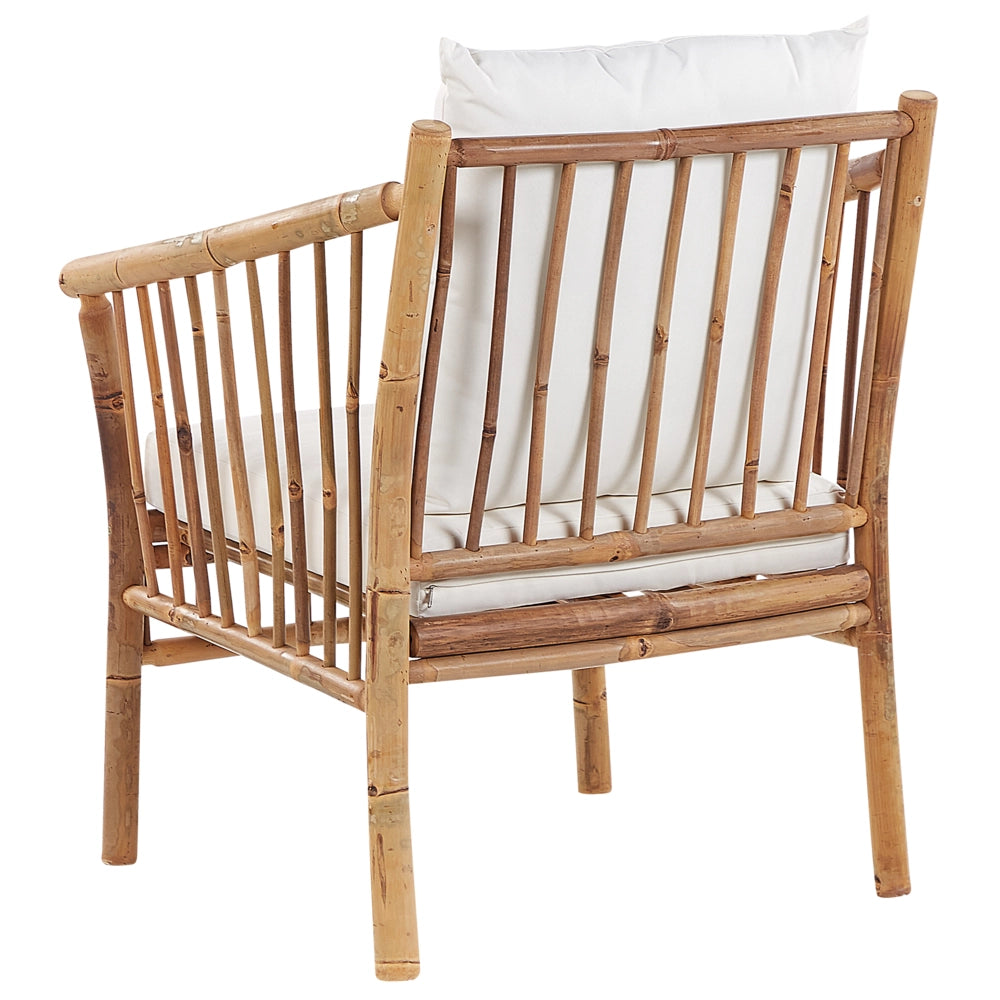 Set di divani da giardino in legno di bambù con cuscini bianchi 4 posti salotto moderno set di conversazione salottino per esterni