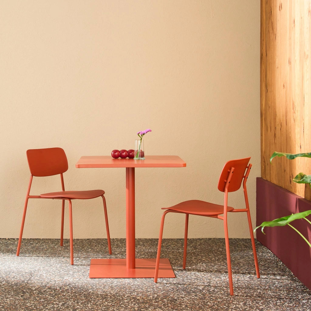 Set tavolo da giardino quadrato in acciaio con 2 sedie, terracotta