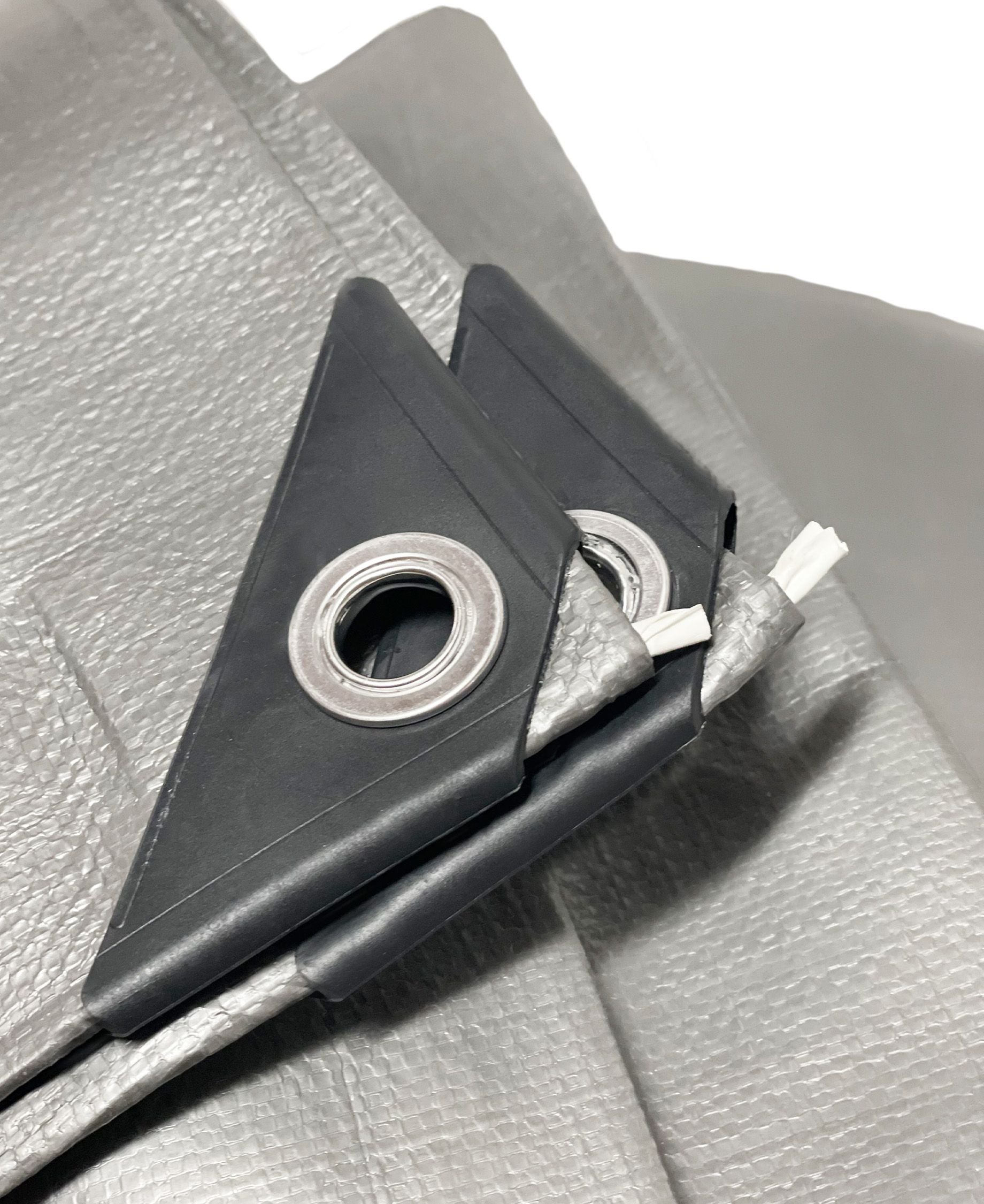 Telo occhiellato 8x12 mt 260 gr/m²