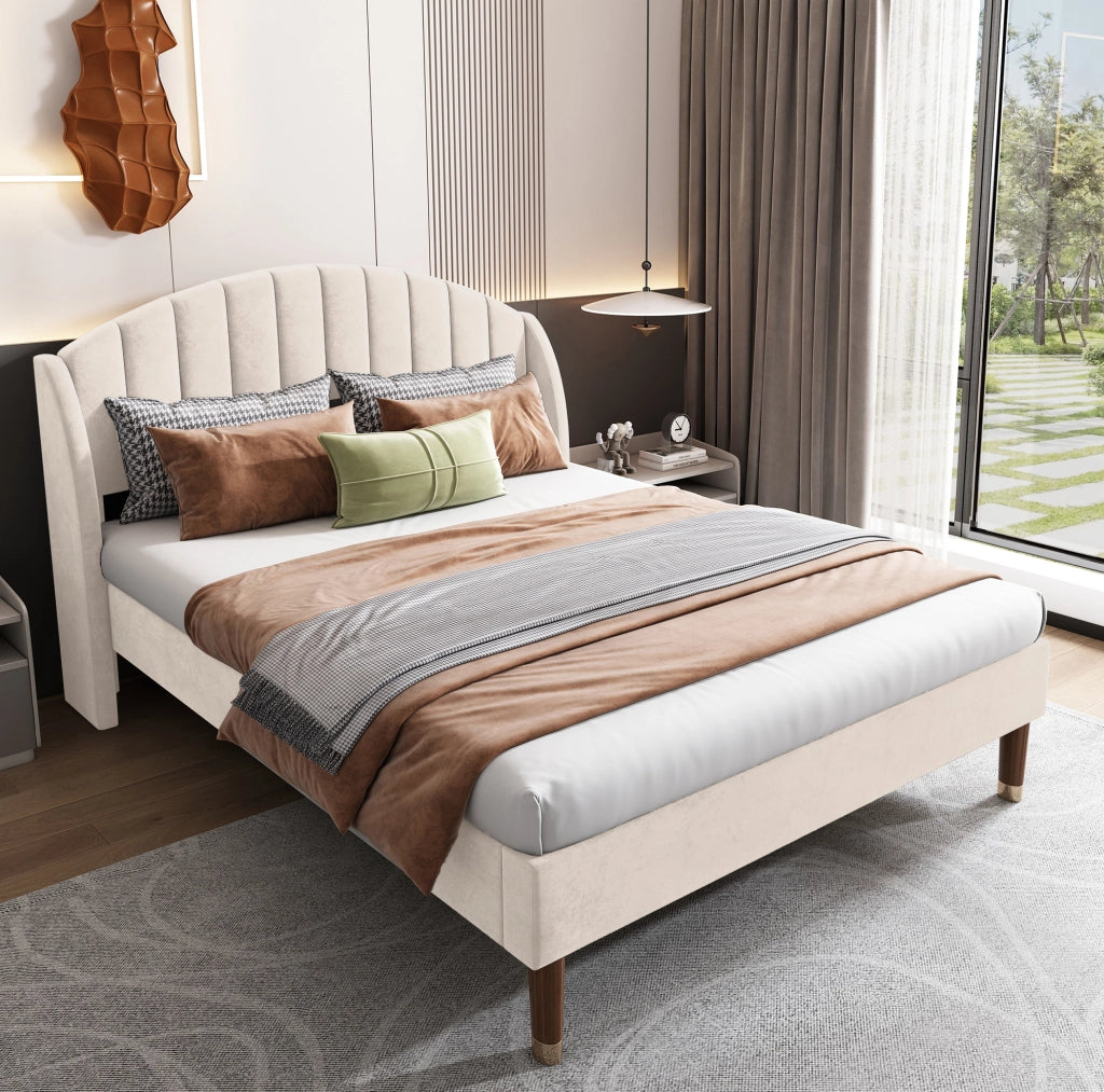 Letto imbottito 140x190 cm; con testiera e rete a doghe; velluto beige