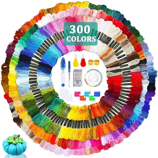 Set di fili da cucito 300 colori - Set di cucito per principianti - Aghi da cucito - Accessori per cucito - Fili da cucito - Flessibili e resistenti
