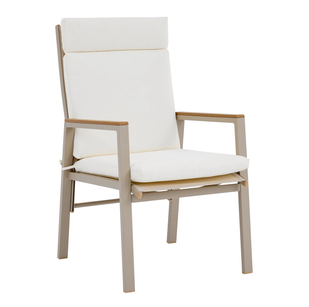 Sedia da esterno con braccioli in plastica effetto legno e seduta in Textilene; beige