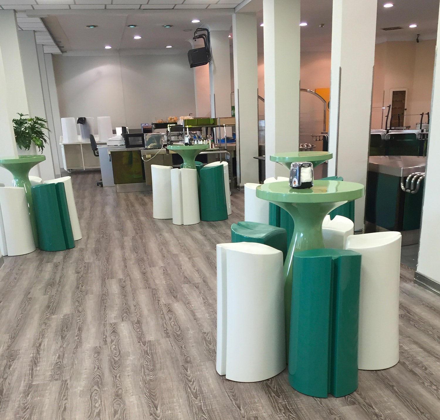 Sgabello Alto da Giardino 40x82 cm in Resina Arkema Kalispera Blue