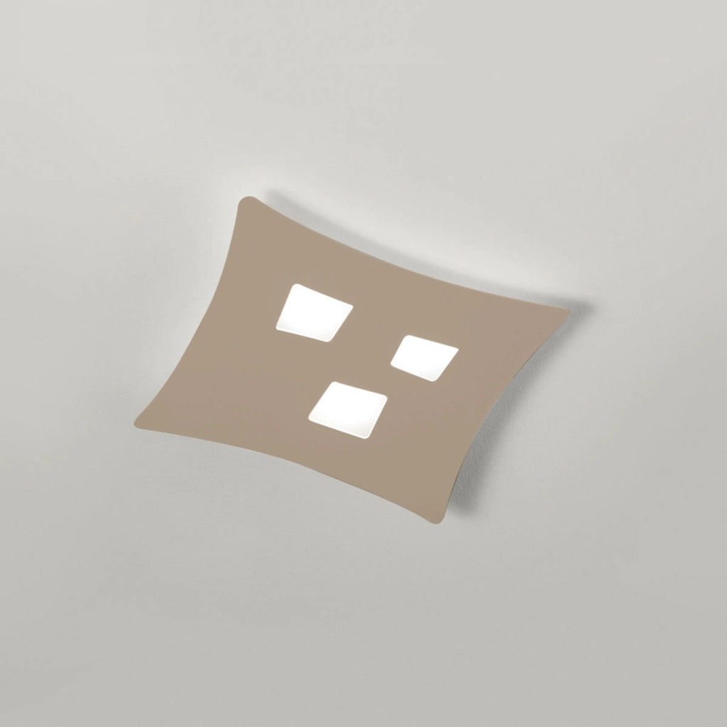 Plafoniera Isotta moderna 3 luci GX53 tortora - Lampada da soffitto in metallo curvato 40x44cm, design geometrico, max 3x8W, IP20, lampadine escluse