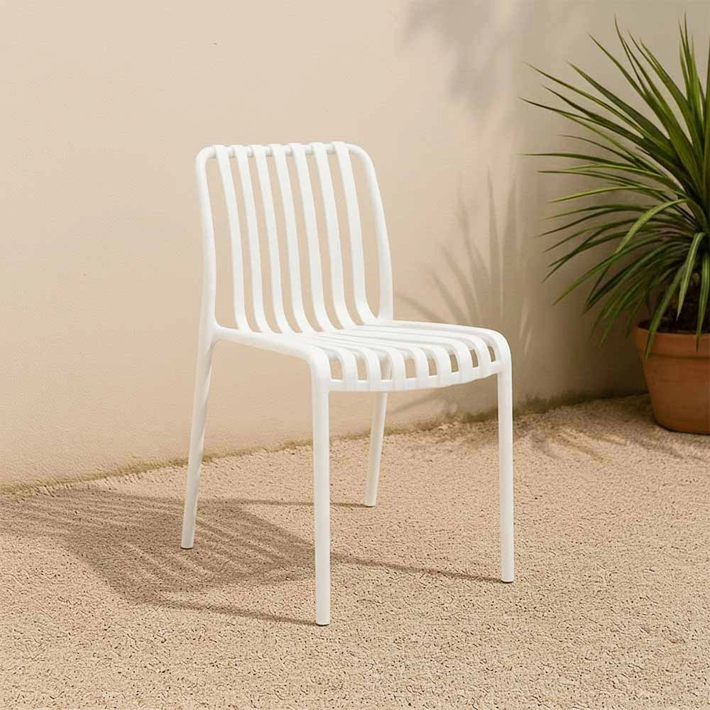 Sedia da esterno Iside in plastica resistente, modello comfort premium bianca