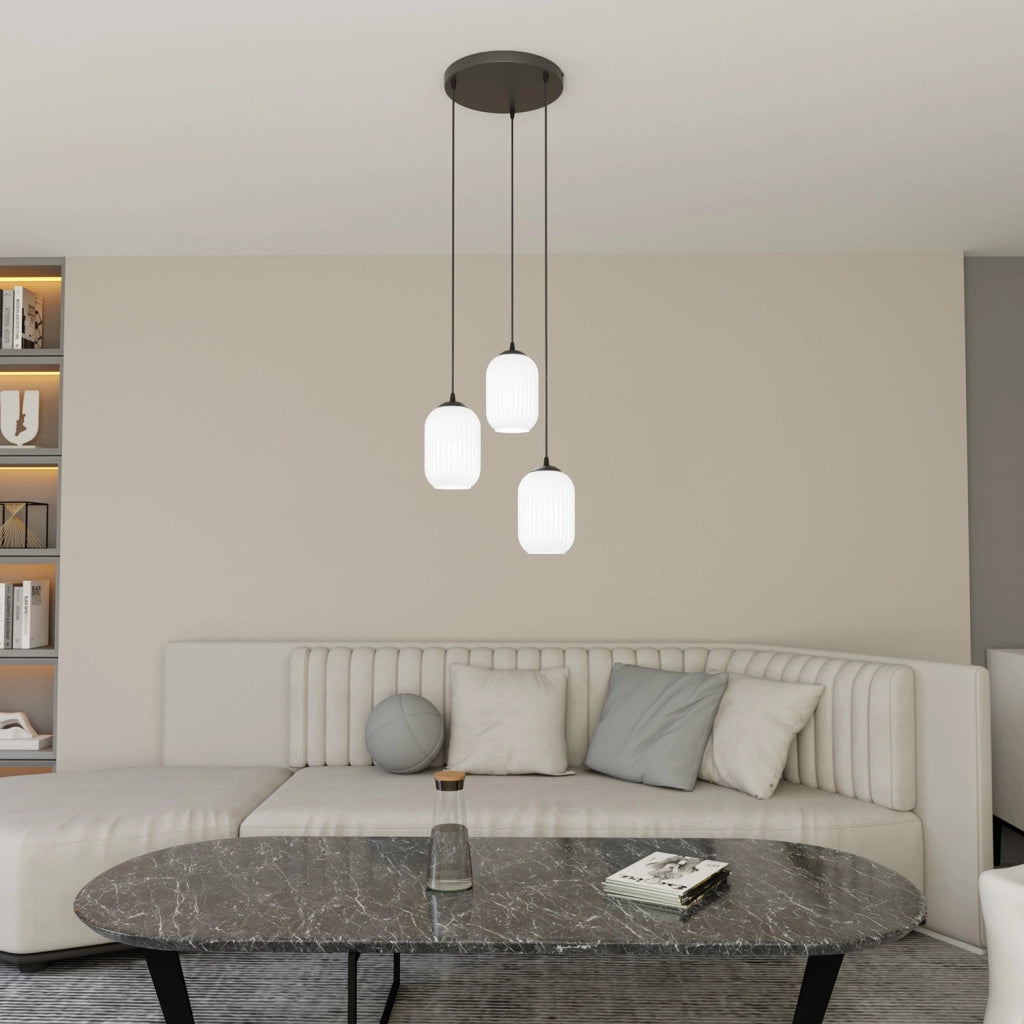 Lampadario 3 Luci Selene Base Tonda In Acciaio Nero E Vetri Plissettati Bianchi