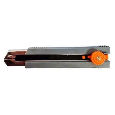 CUTTER SUPER PROFESSIONALE IN ABS GOMMATO CON ROTELLA 25 MM - IDEAL STAR