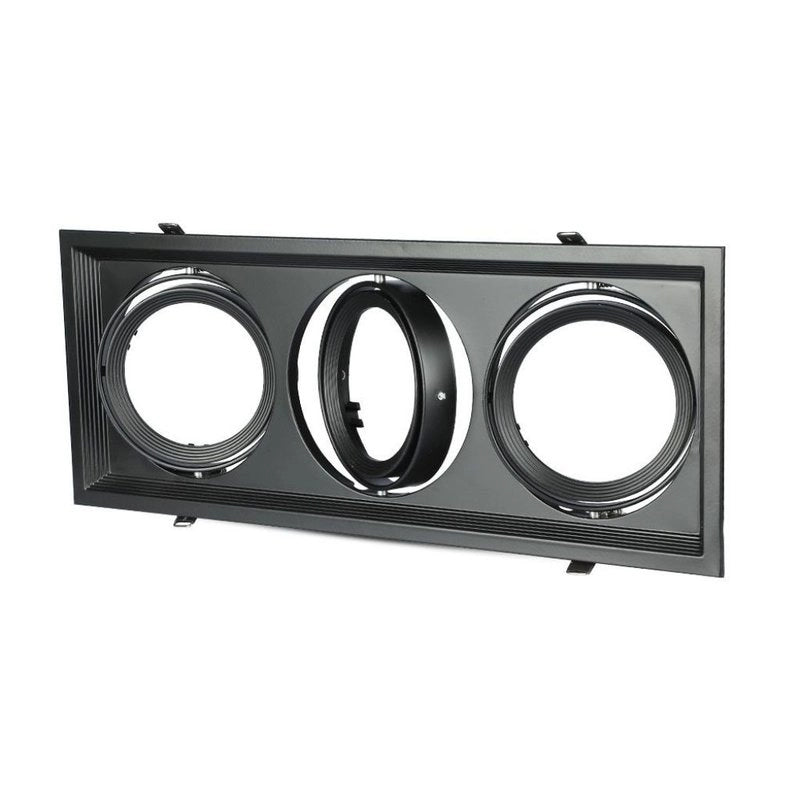 Carcassa Plafoniera Da Incasso Orientabile Rettangolare Per 3 Posti Lampade Led AR111 Cornice Bianco SKU-3583