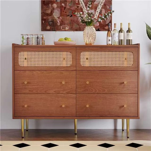 Cassettiera vintage a 6 cassetti in effetto noce con dettagli in rattan e gambe in metallo, 120 cm