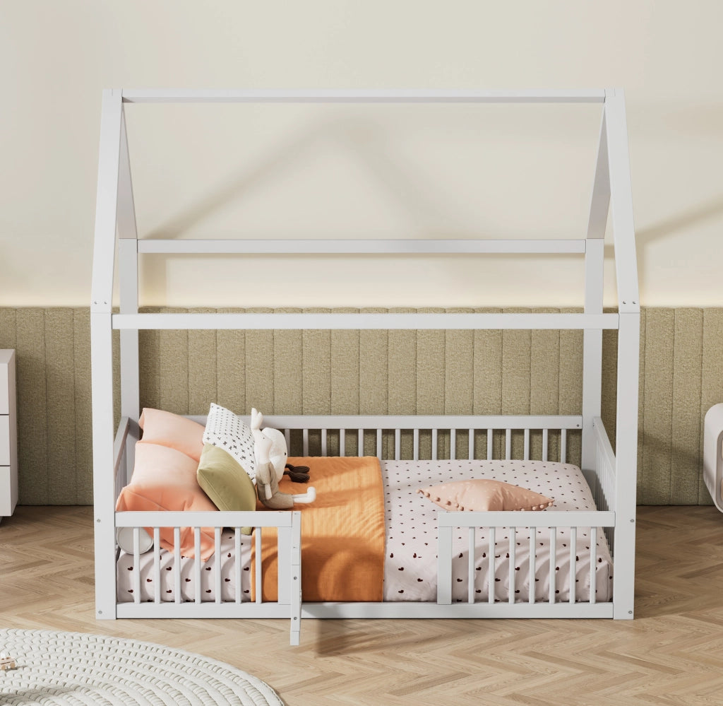 OKWISH Letto a casetta 140×200 cm, Letto Matrimoniale con Sponde di Sicurezza, Porticina e 15 Doghe, senza Materasso, in Pino, Bianco
