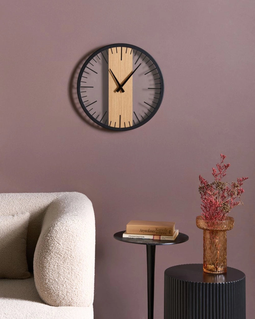 Orologio da parete in legno chiaro di colore nero 38 cm senza numeri in stile moderno