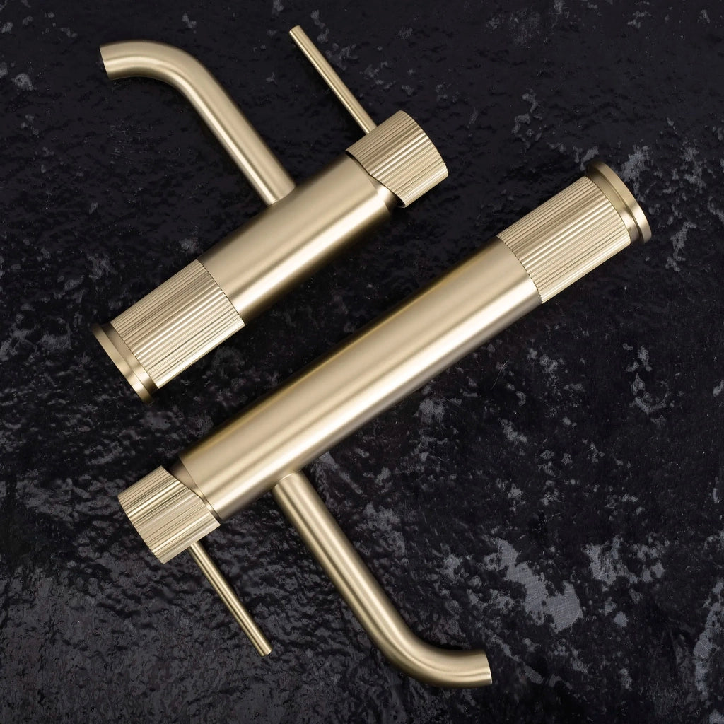 Rubinetto Da Bagno Rea Lungo Stripe Brush Gold Low