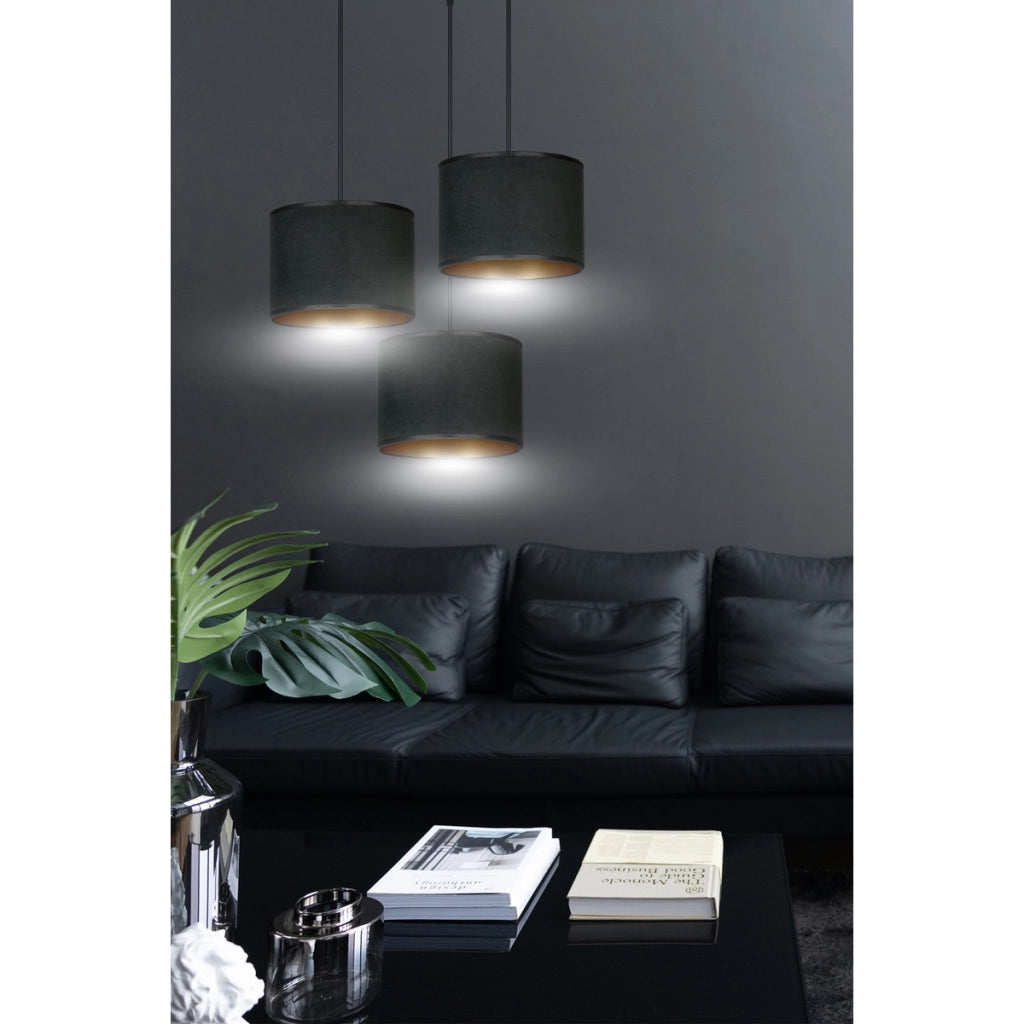 Lampada a sospensione Hilde in acciaio e velluto nero e oro