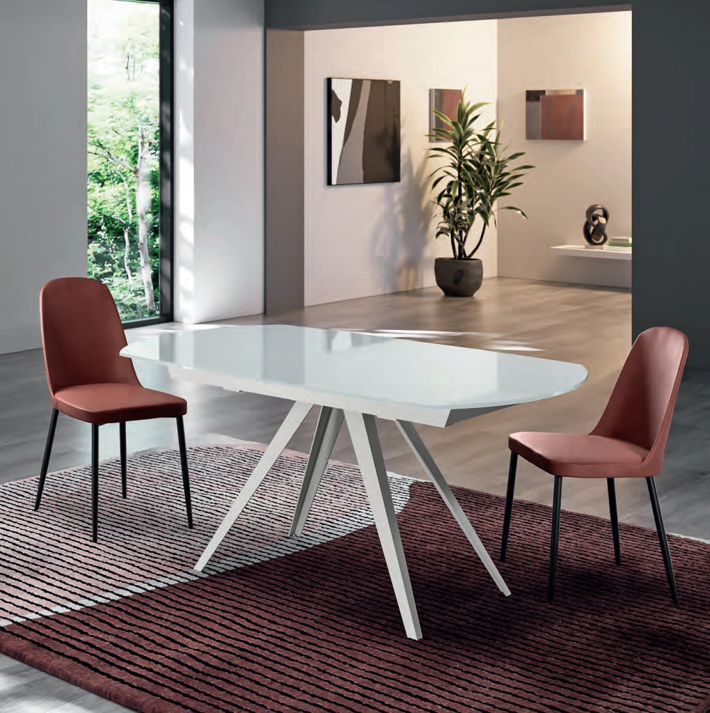 Sedia Tamara da pranzo moderna rivestimento soft-touch bordeaux gambe in metallo nero, design elegante 45x52x85 cm - Seduta Design