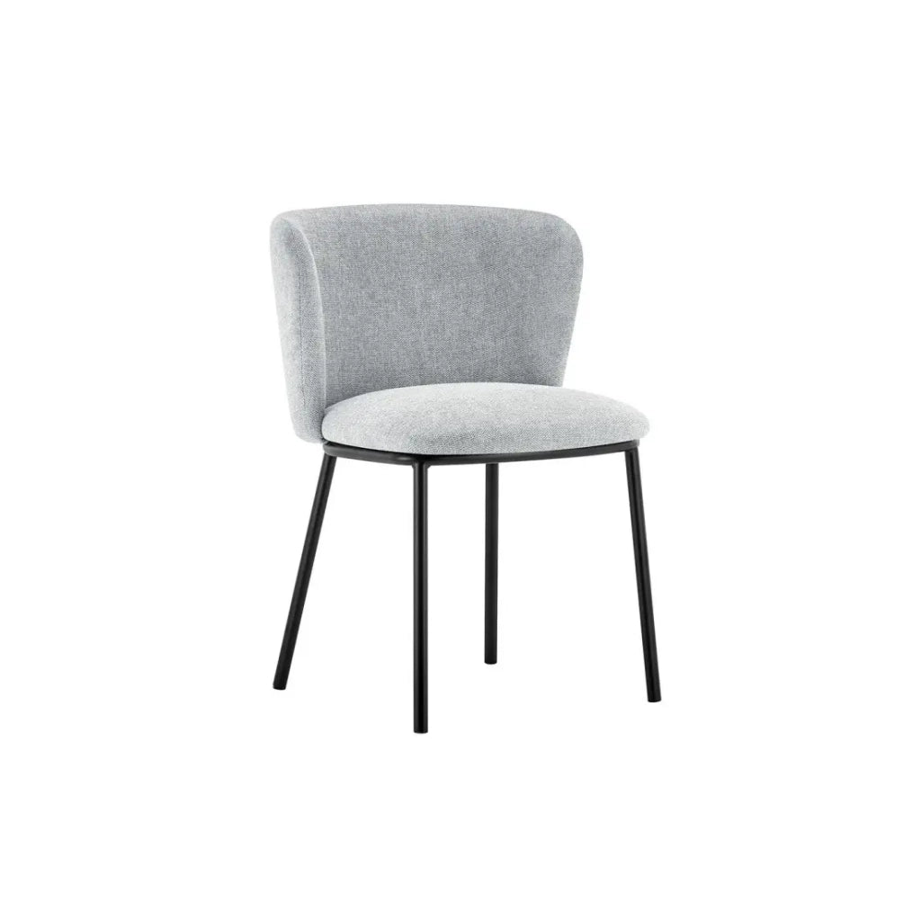 Sedia ARTHUS – Tessuto grigio chiaro con piedi in metallo nero – H76 × L52 × P54 cm