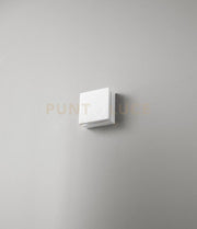 Applique in metallo bianco e acrilico Secret LED 10W 3000K 700Lm Interruttore on/off con l'apertura/chiusura del diffusore