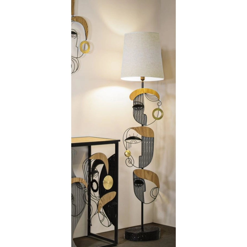 Lampada da terra Picassy in ferro con volti cubisti e paralume in lino naturale