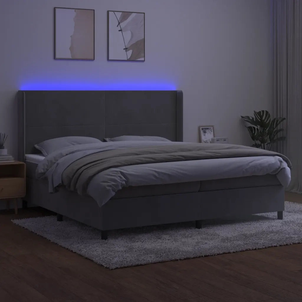 Letto a Molle Materasso e LED Grigio Chiaro 200x200 cm Velluto 3139463