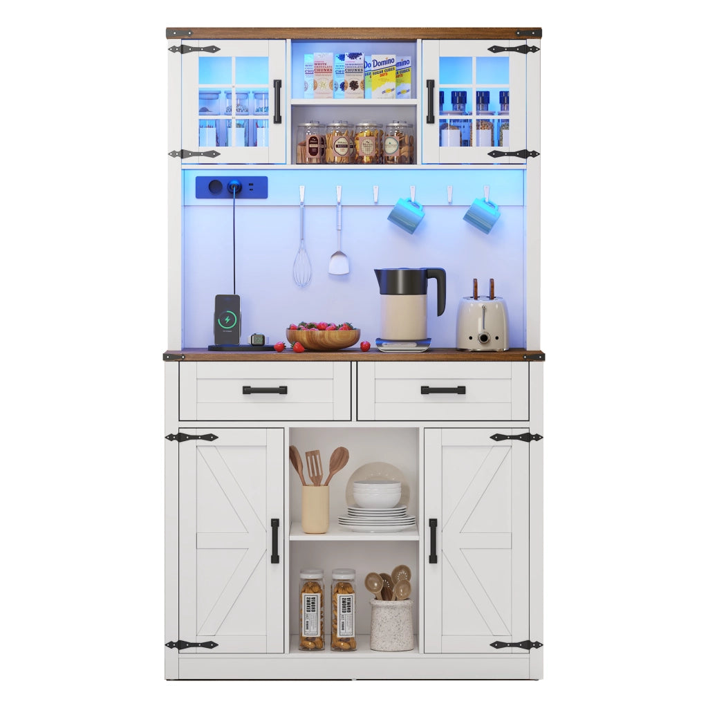 Credenza bar con LED e prese, mobile buffet con ante effetto fienile, ripiani regolabili, marrone e bianco