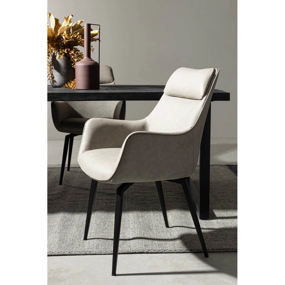 Set di 2 Poltrone Imbottite in Similpelle con Gambe in Acciaio - MILES