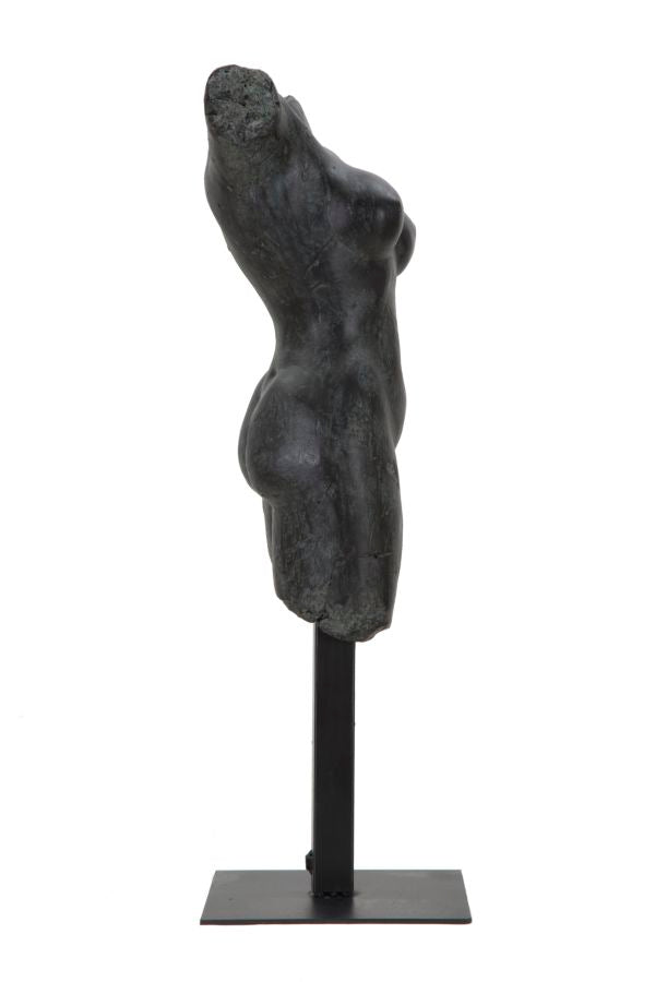 Scultura Museum Woman 19x17x50 cm in Poliresina e Ferro Nero