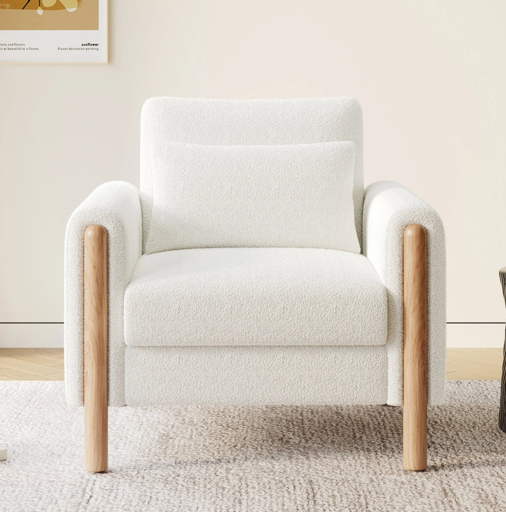 Poltrona lounge in Teddy bianco con cuscino spesso e struttura in legno massello