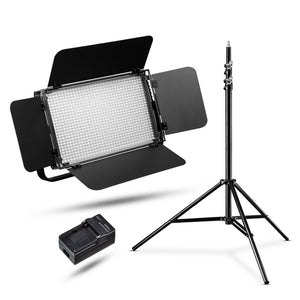 LED Niova 900 Plus DL con treppiede per lampada e 2 batterie NP-F