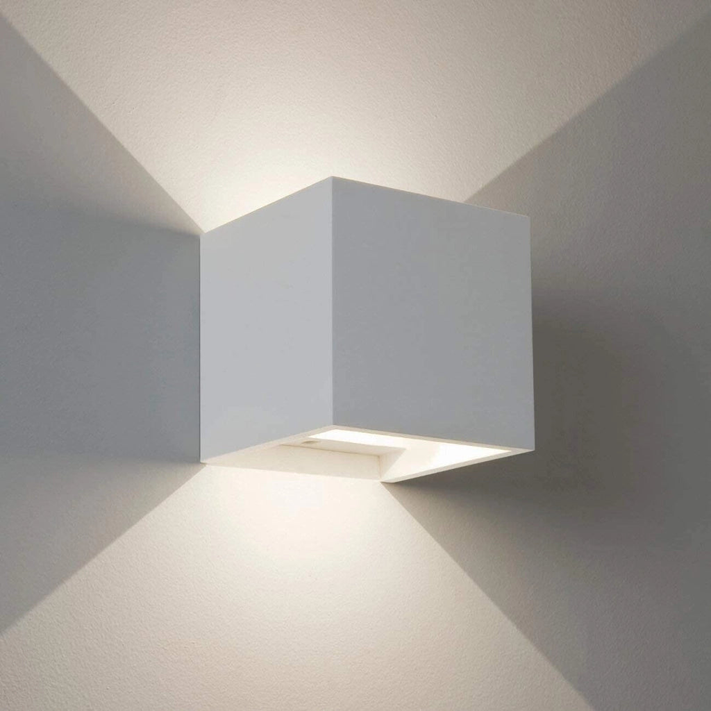 Applique in gesso dal design moderno con forma di cubo attacco per lampadine G9