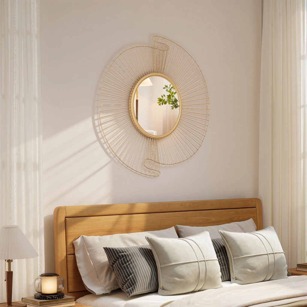 Specchio da Parete Rotondo con Strisce in Metallo e Design Plissettato, 60x60 cm, Oro