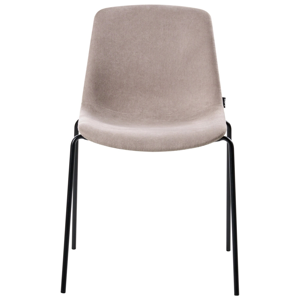 Set di 4 sedie con gambe in ferro senza braccioli design moderno e minimalista sedute per sala da pranzo beige