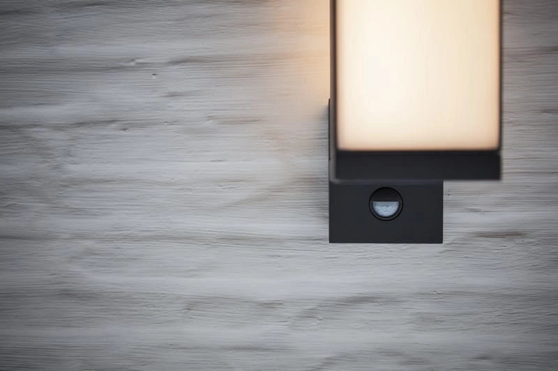 Applique esterna Cuba LED 13W sensore antracite Lutec