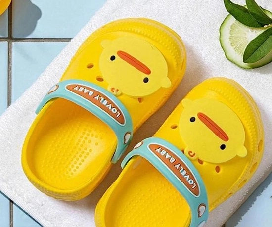 Sandali per bambini con fori - carine ciabatte per bambini per il giardino - sandali da ingresso - sandali leggeri da esterno per bambini per l'estate - carine ciabatte morbide con tacco per bambini per il mare - misura 13