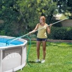 KIT MANTENIMENTO E PULIZIA PER PISCINE STANDARD  peso kg.1,06 (28002)    INTEX
