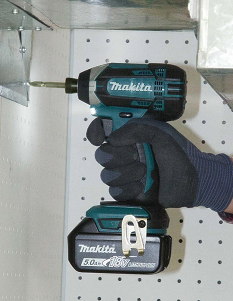 Avvitatore ad Impulsi MAKITA DTD152RTJ1 (1 x 5,0 Ah + DC18RC + MAKPAC 2)
