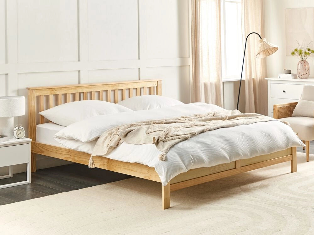 Letto matrimoniale moderno in legno massiccio con doghe in marrone chiaro 180 x 200 cm stile scandinavo