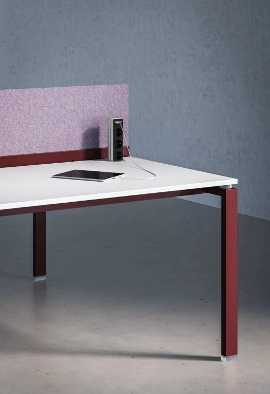 Bench operativa con due posti di lavoro, con pannello divisorio e gambe a cavalletto cm. 140/160/180x164x73/107,3h