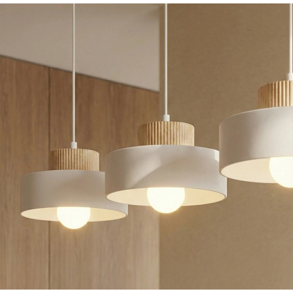 Lampada a sospensione KIVI in acciaio bianco opaco e legno