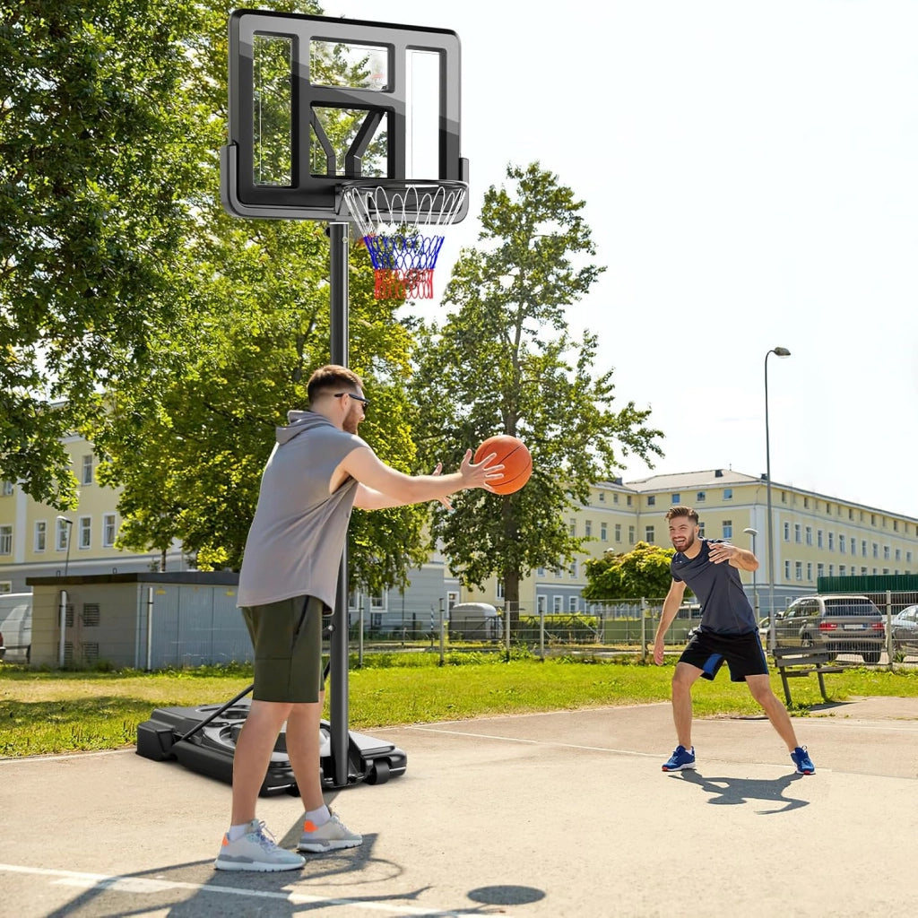 Canestro da Basket da Esterno ed Interno per Adulti, Canestro da Basket Professionale e Regolabile 230-305 cm con Ruote, Tabellone Antiurto da 110 cm e Contenitore per Palloni