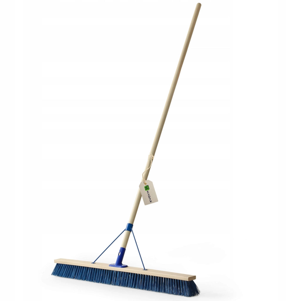 Scopa universale KADAX per strade e giardino, 100 cm, con manico.
