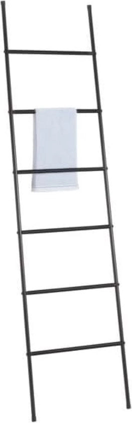 Scala per bagno in legno nero 

scala per bagno in legno, altezza 150 cm, larghezza 30 cm, profondità 12 cm