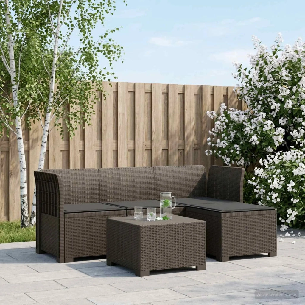 Divano da giardino 4 posti con cuscini aspetto rattan PP 3443939