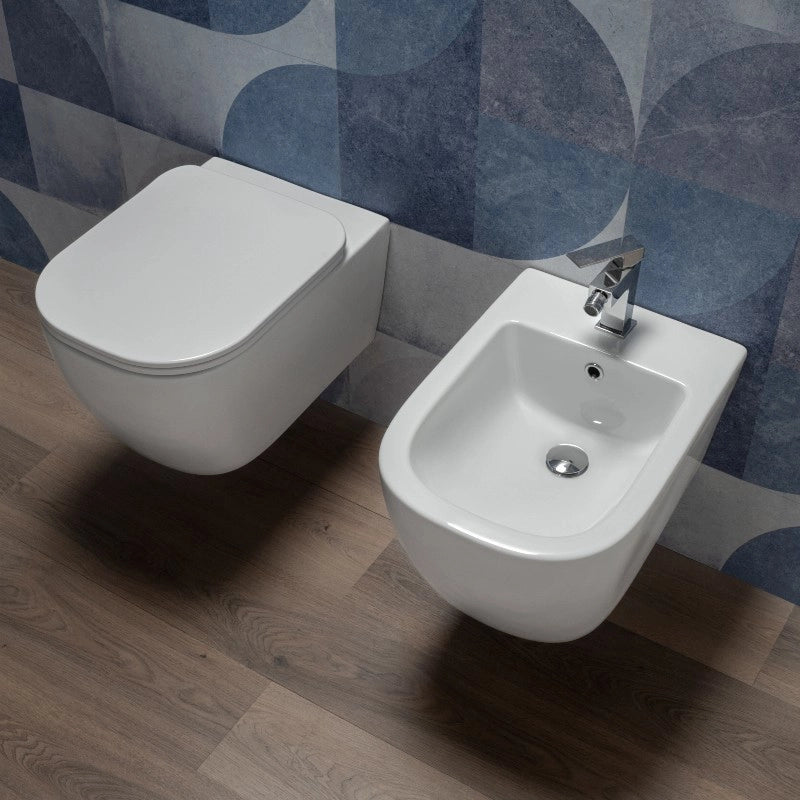 Sanitari Sospesi Wc senza Brida con Sedile ammortizzato soft clo