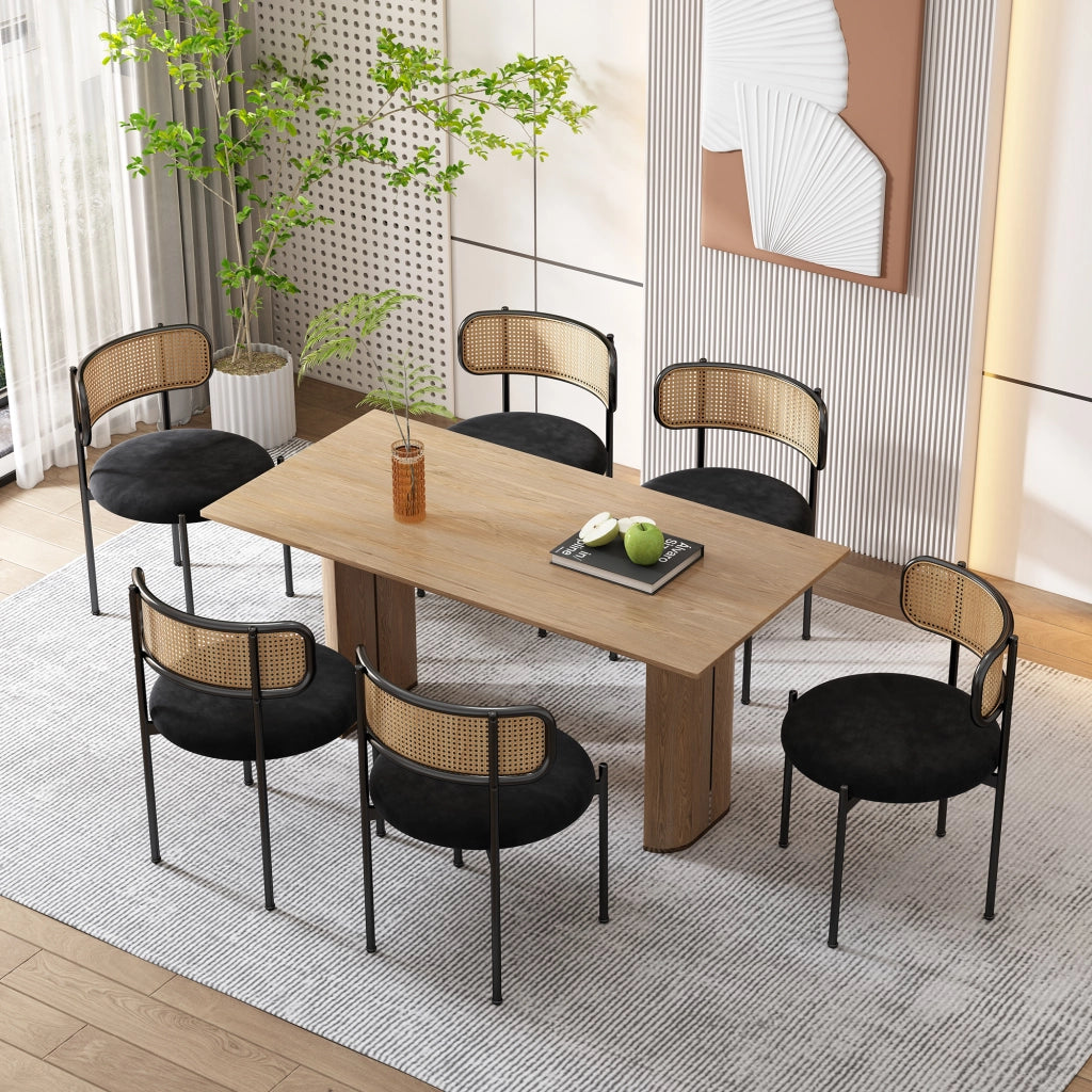 Set di 4 sedie da pranzo in velluto nero con schienale in rattan e gambe in metallo