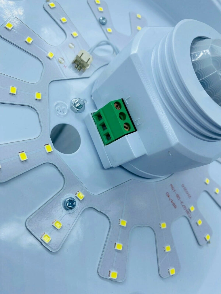 Plafoniera Con Sensore di Movimento da 15W Led Luce Bianca Fredda 6500K Soffitto