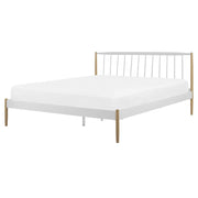 Letto 160 x 200 cm bianco con gambe in legno chiaro base a doghe in metallo bianco retrò scandinavo