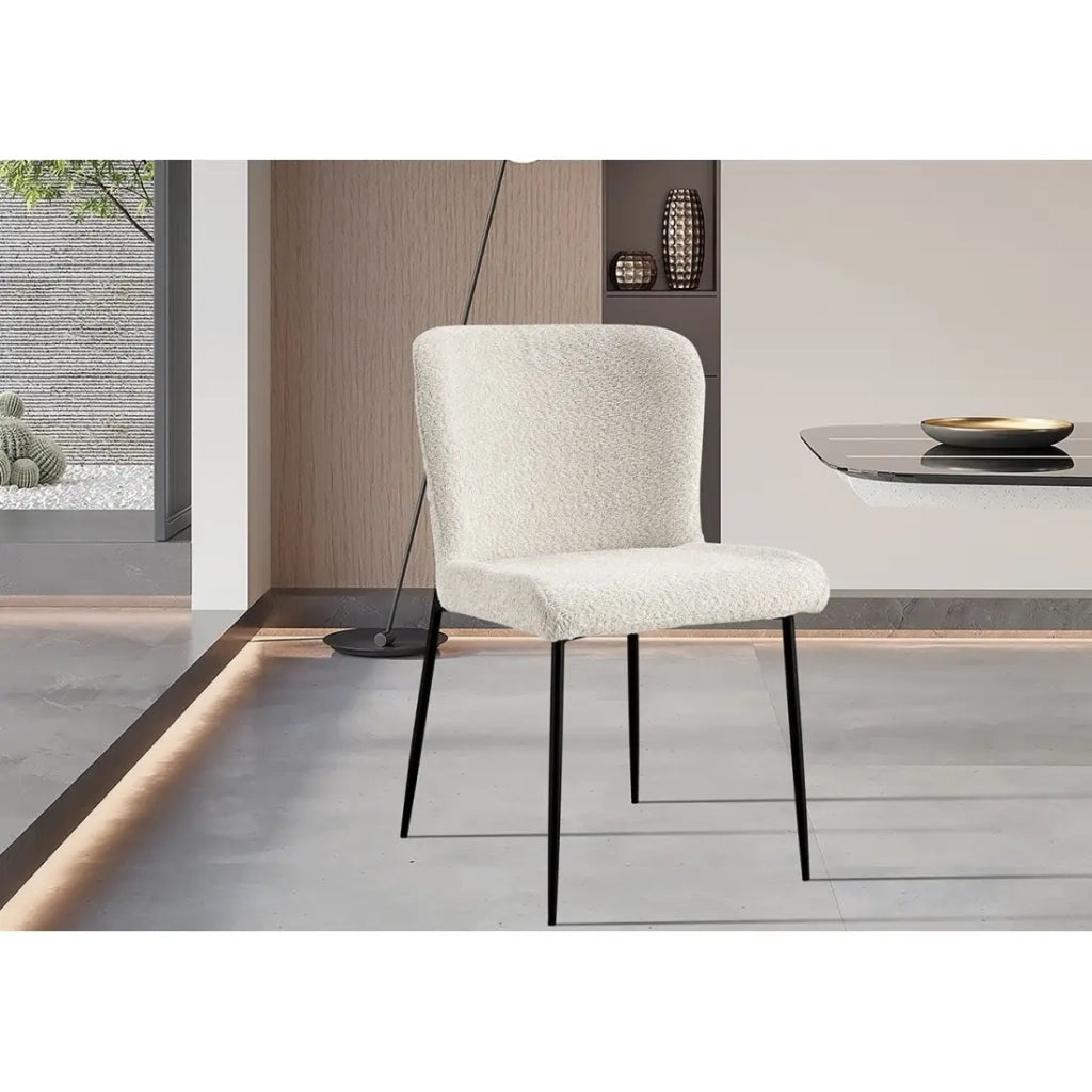 Sedia rivestita in Bouclé per sala da pranzo colore Ecru. Collezione LISE