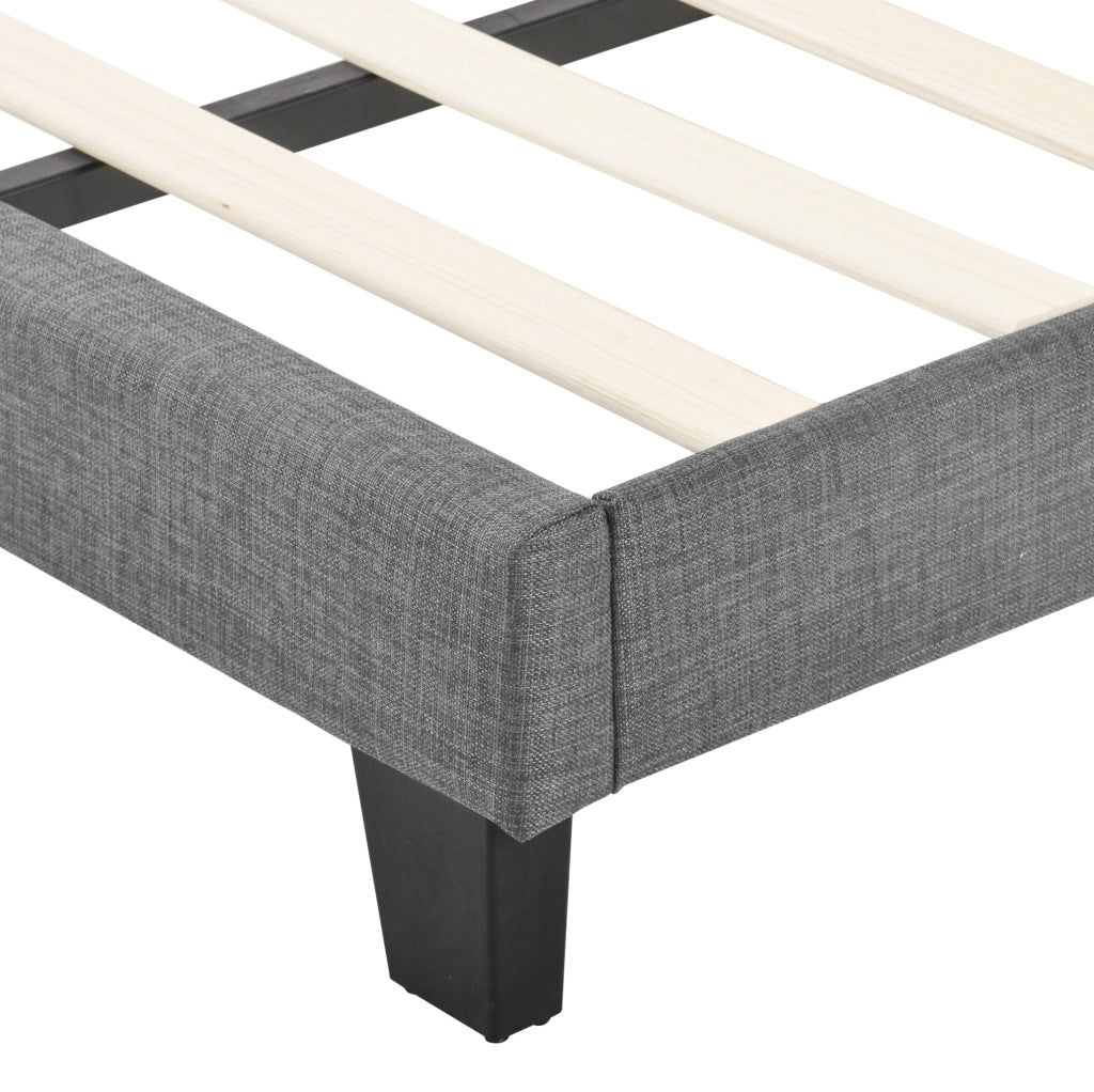 Letto imbottito 140x200 cm in grigio con rete a doghe e testiera alta